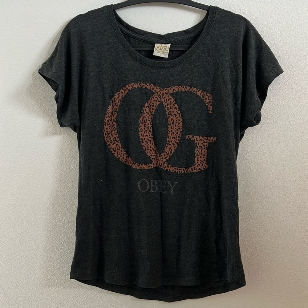 Obey OG shirt small